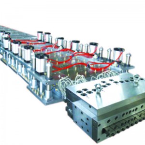 Пластмасова плесен с широк панел